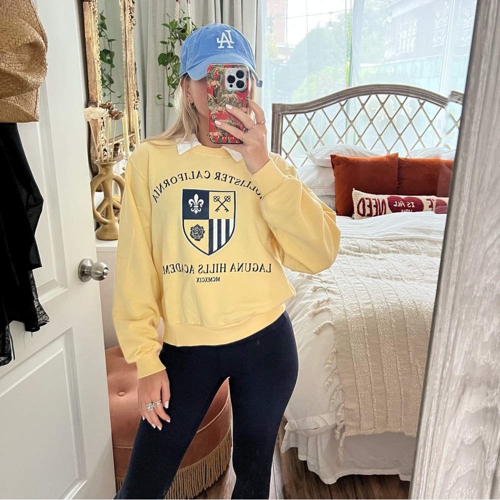 Yellow Preppy Hollister Sweatshirt - Picture 3 of 6